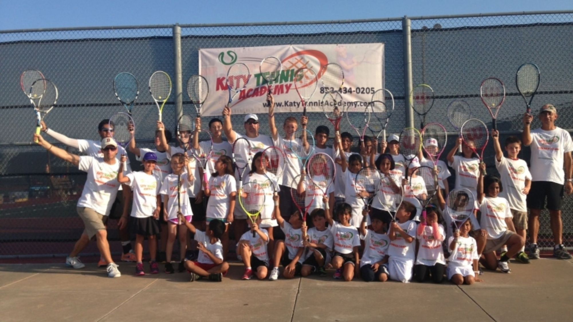 Why are Beginner Tennis Lessons Important for New Players?